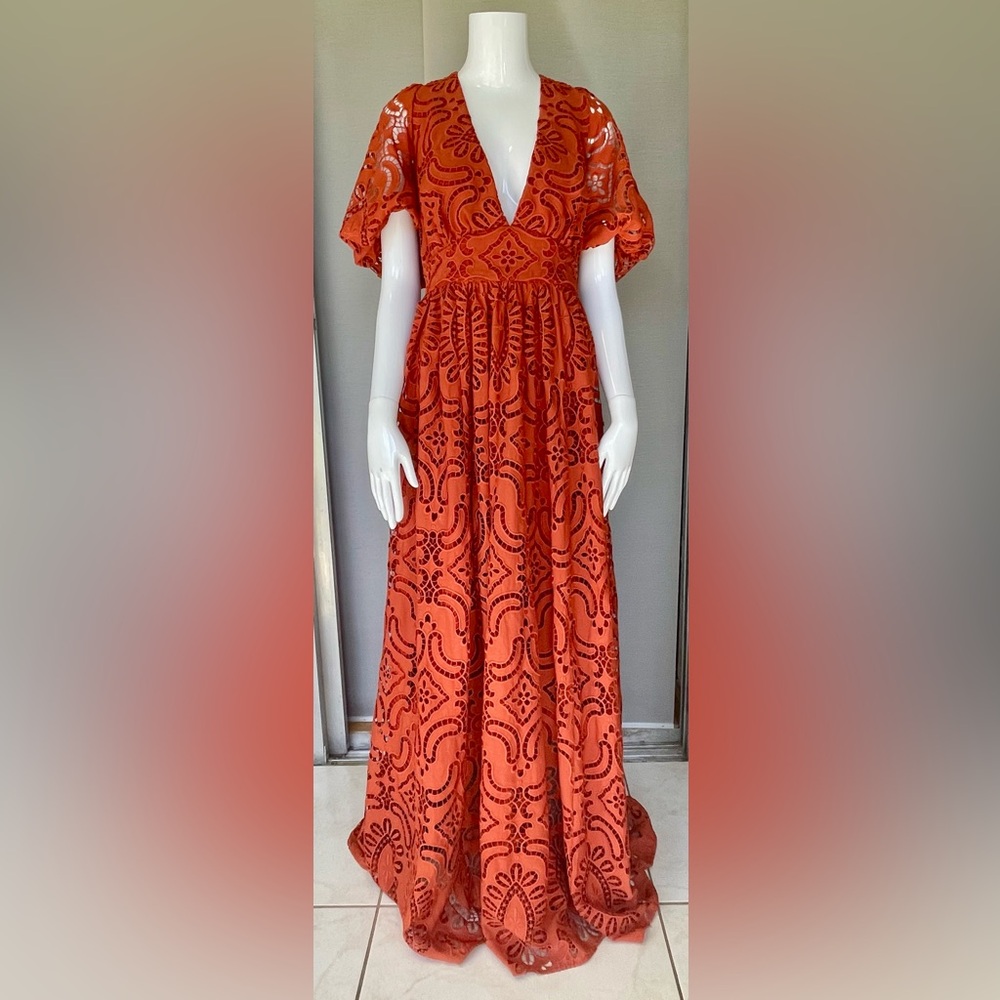 BADGLEY MISCHKA LACE EMBROIDERED MAXI DRESS